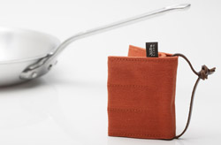 POT-HOLDER